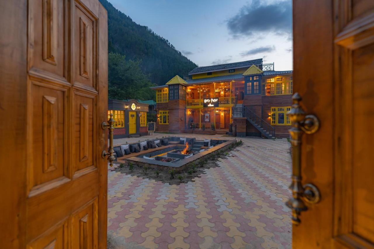 Whoopers Boutique Kasol Hostel Exterior photo