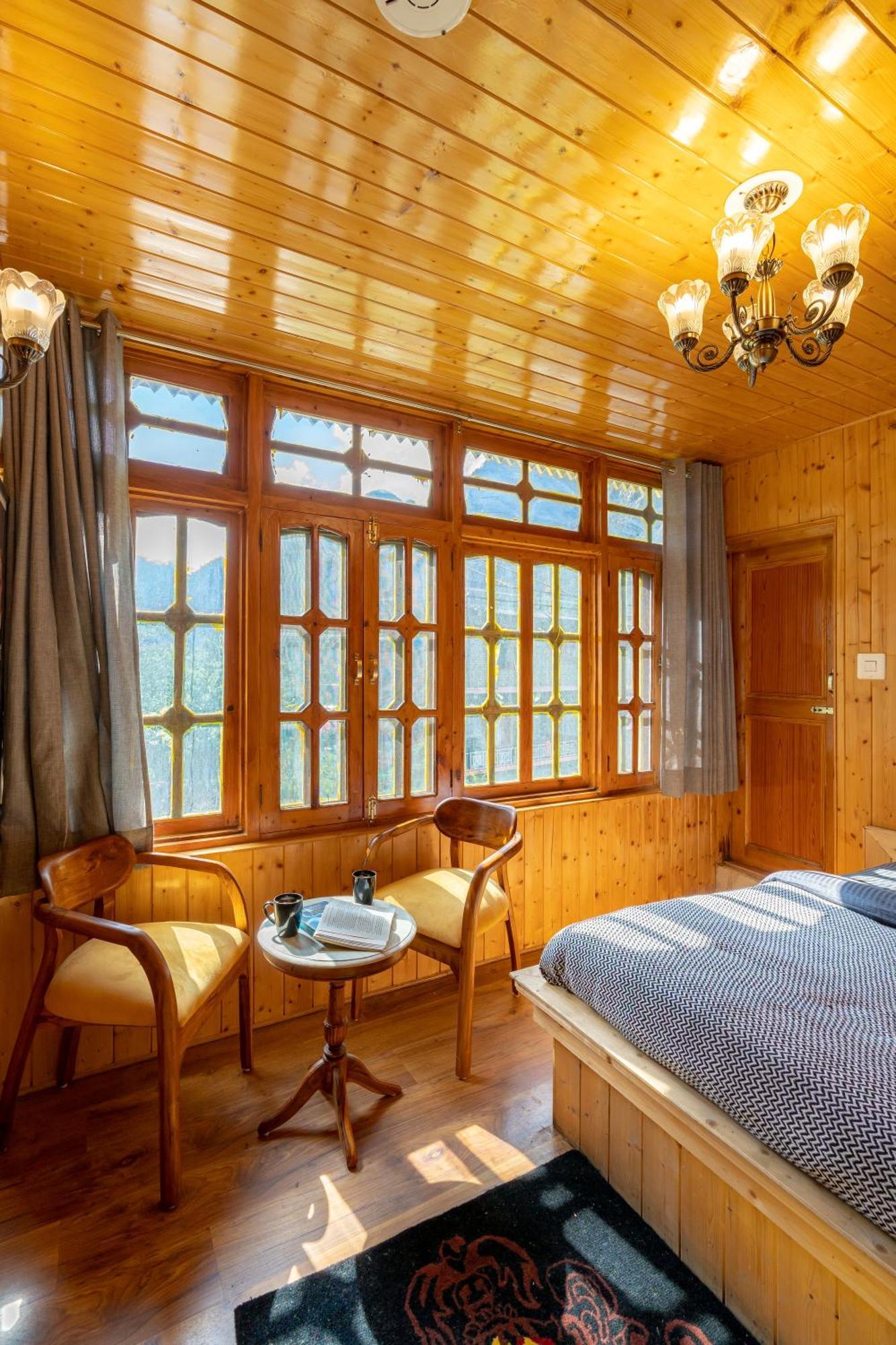 Whoopers Boutique Kasol Hostel Exterior photo