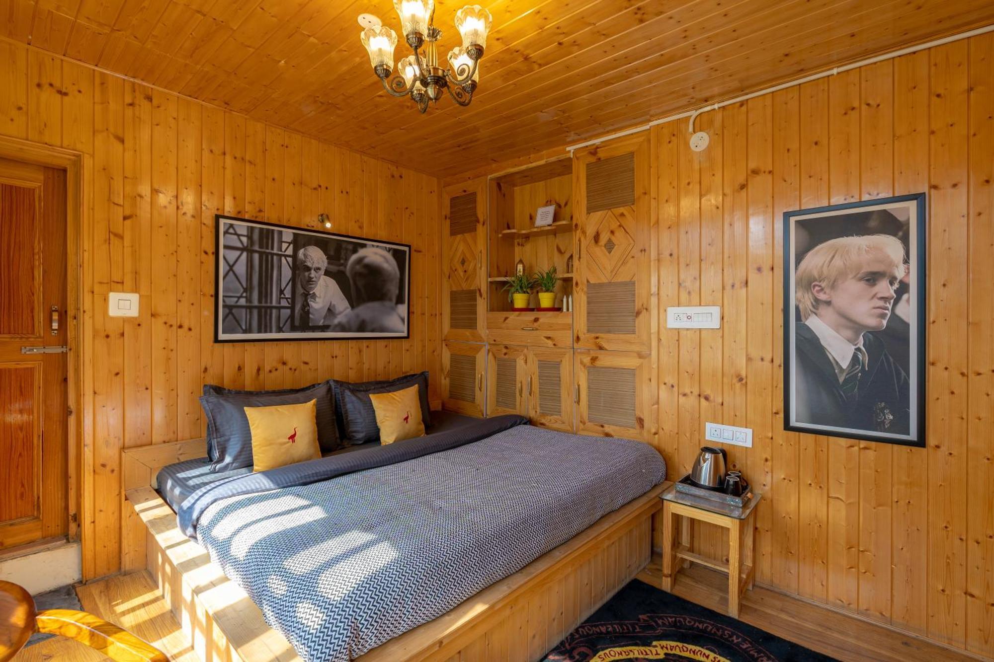Whoopers Boutique Kasol Hostel Exterior photo